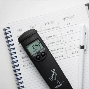 دستگاه اندازهگیری pH، رسانایی الکتریکی (EC)، سختی یا مواد جامد محلول (TDS) و دما هانا HI98129